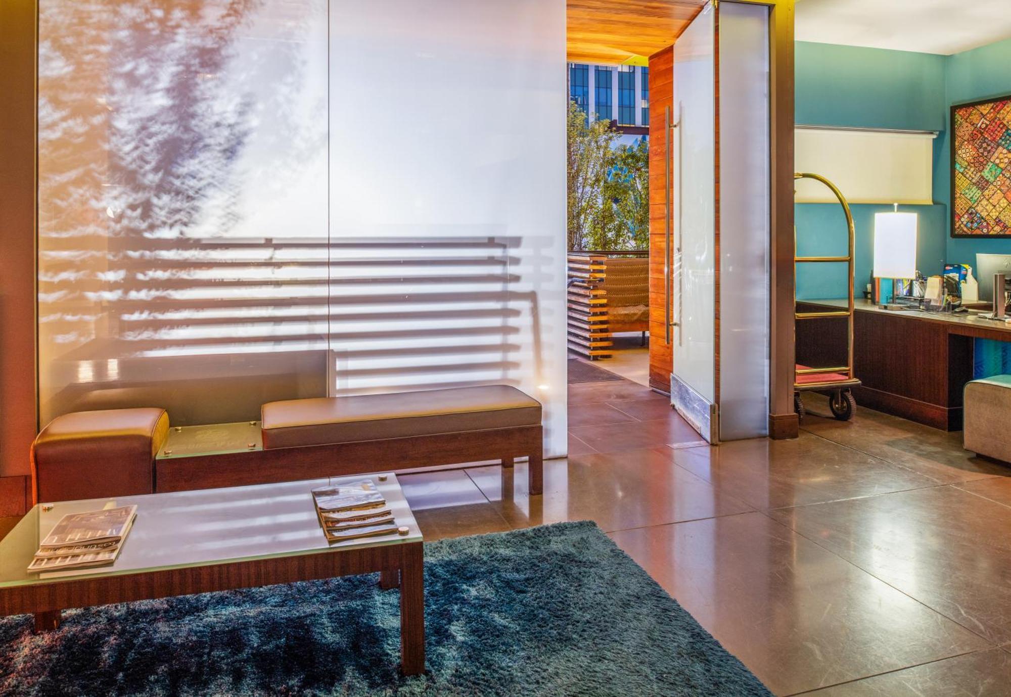 Sirtaj - Beverly Hills Los Angeles Exterior photo